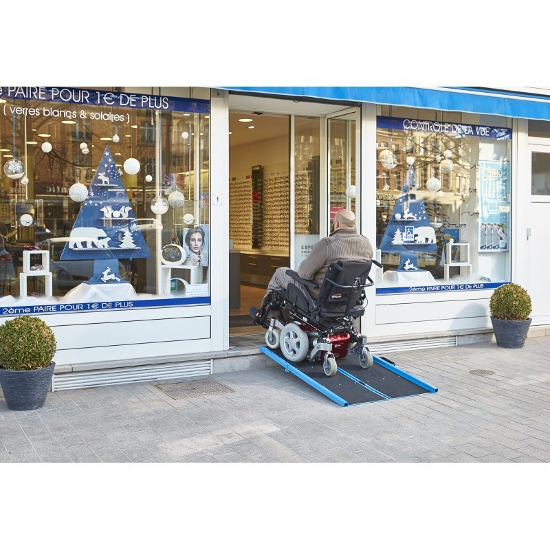 Mottez rampe d'accã¨s pliable en aluminium pour chariots, fauteuils roulants, etc.